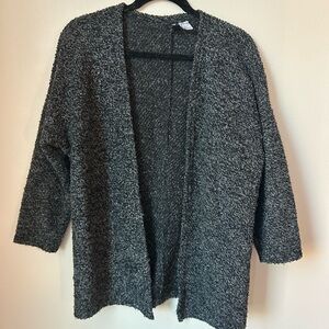H&M Women’s M Grey Bouclé Cardigan